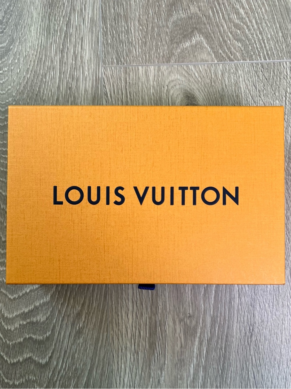 Louis Vuitton box (BB166)
